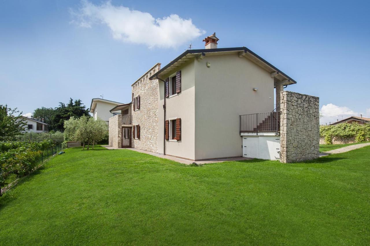 Ca Bosca - Fine Living Villa Torri Del Benaco Exterior photo